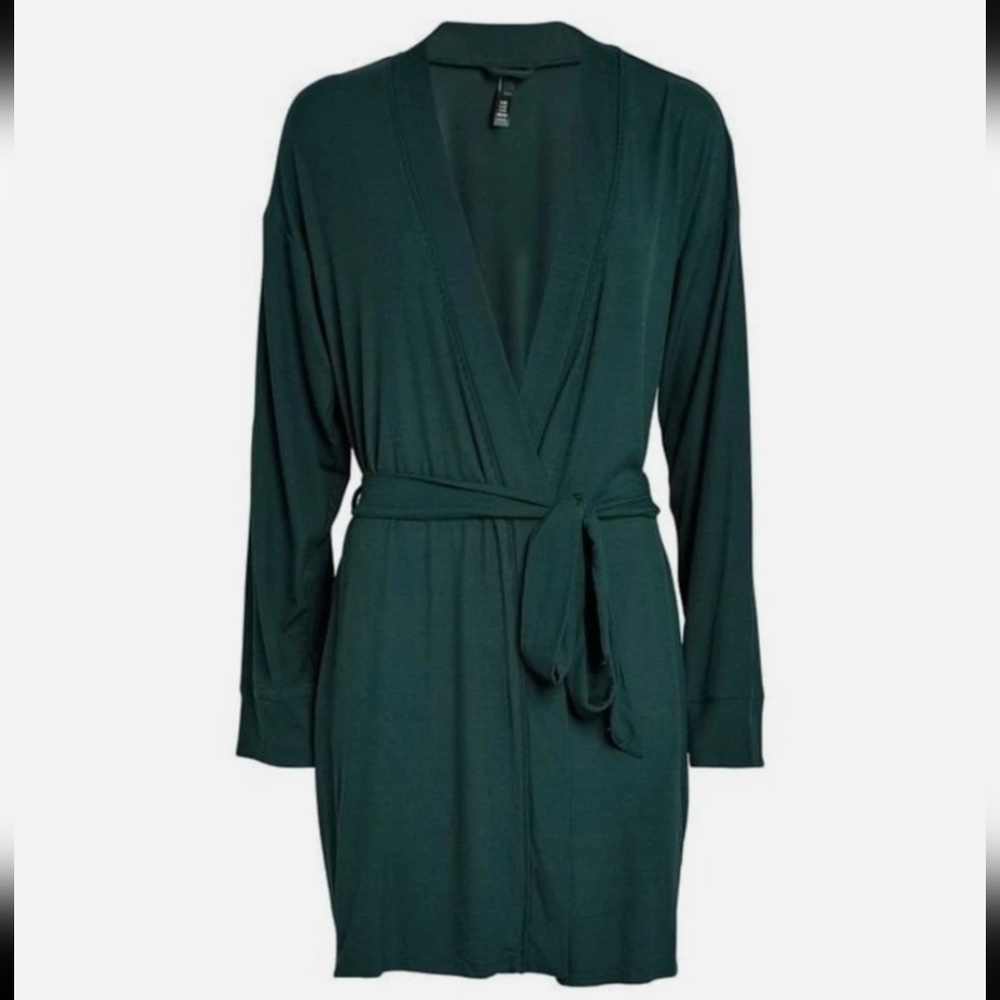 NWT SKIMS Limited Edition Soft Lounge Short Robe in Color Cypress 